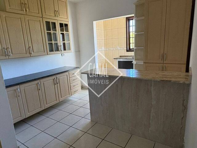 Casa para Venda em São Lourenço - 5