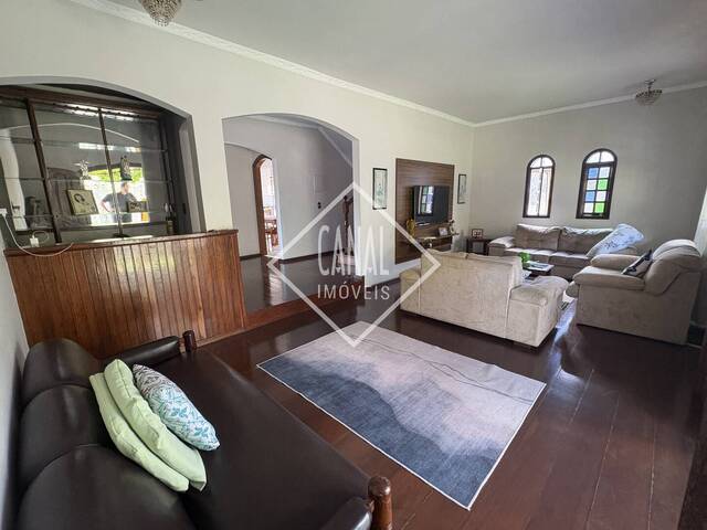 #167 - Casa para Venda em São Lourenço - MG - 3