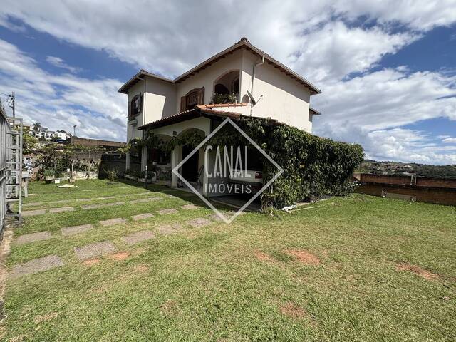 #167 - Casa para Venda em São Lourenço - MG - 1