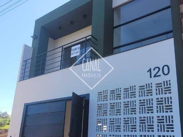 Casa para Venda em São Lourenço - 2