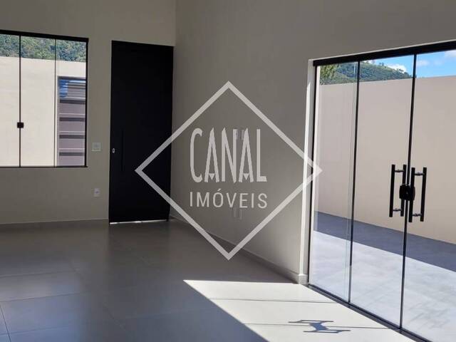 Casa para Venda em São Lourenço - 3